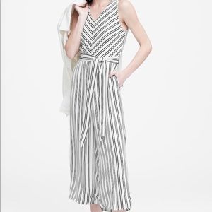 Cropped wide leg jumpsuit BR size 8